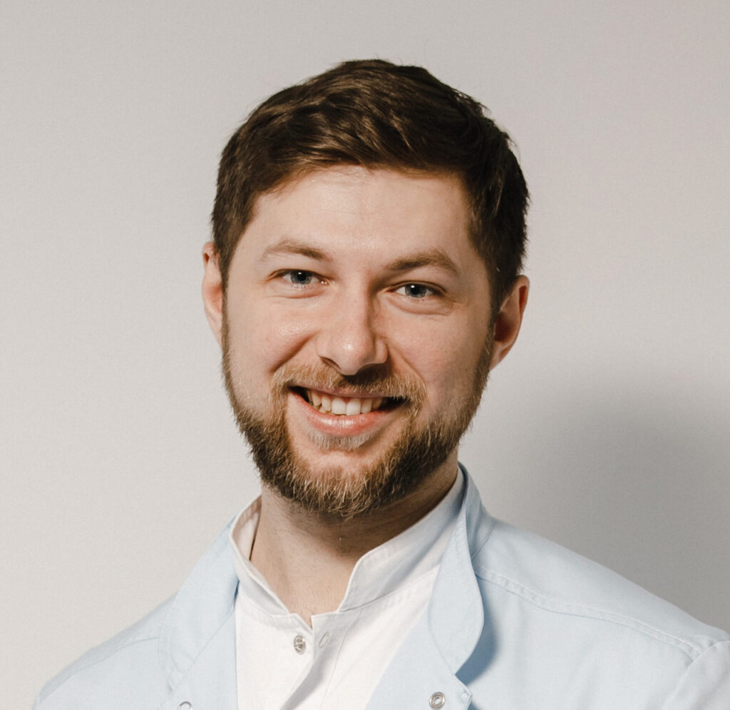 Dr. Denis Red’ko